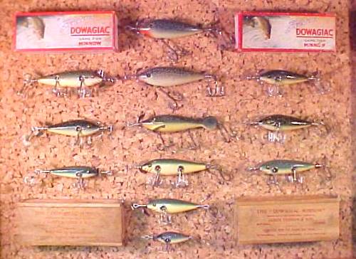 Vintage Fishing Collectible Lure - Pflueger Scoop Wood Plug Minnow Props